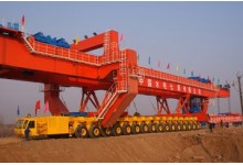 32米180吨铁路专用架桥机
