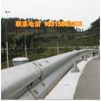 供应Gr B 4E波形梁护栏高速公路防护栏防撞栏四川越琪王静