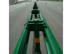 专业生产高速公路波形护栏实体厂家欢迎咨询考察图2