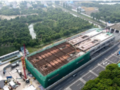 中铁三局无锡城轨项目青阳站主体结构顺利封顶