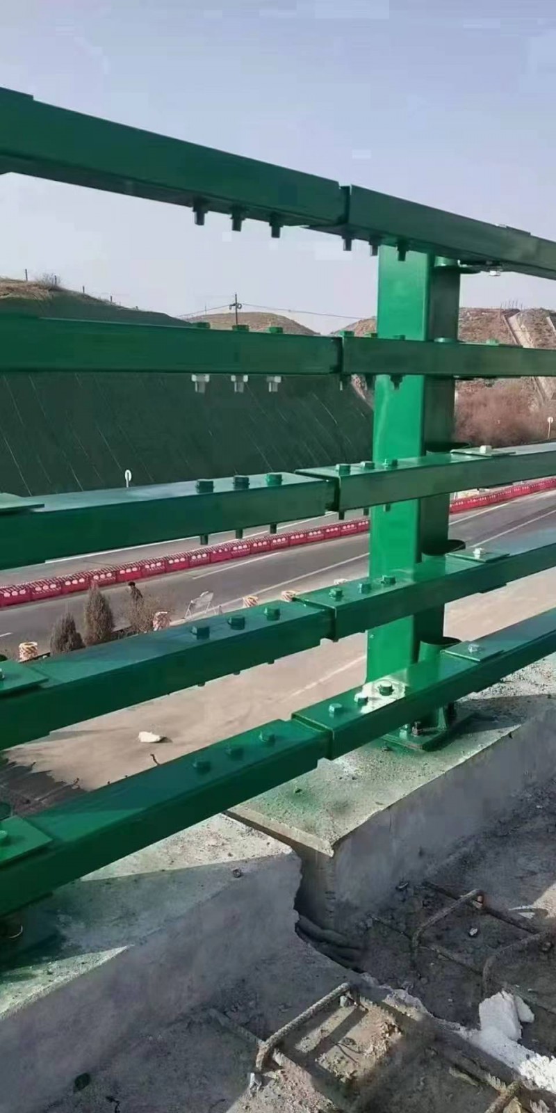 波形护栏材料 桥梁护栏订做各种异形件