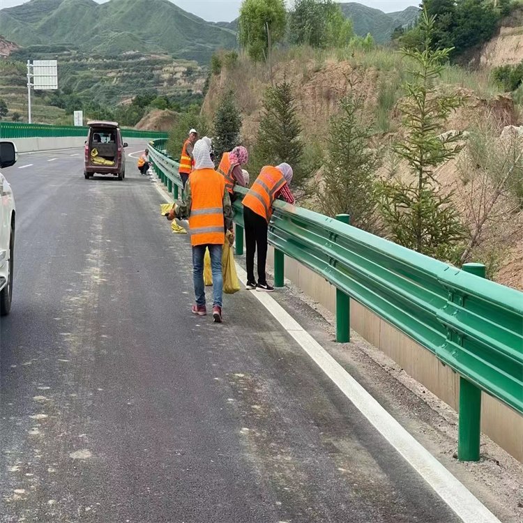 热镀锌喷塑乡村道路波形护栏围栏三波W型护拦板GR-C-4E图3