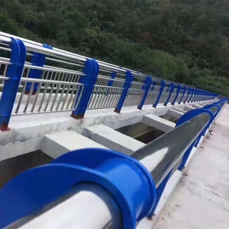 河道护栏 不锈钢桥梁景观 护栏 复合管栏杆 厂家定制贵达图4